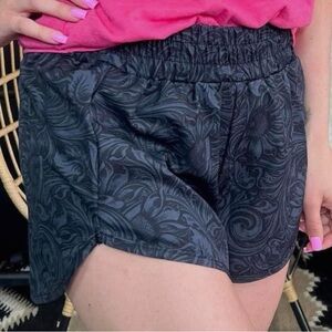 Tooled print shorts